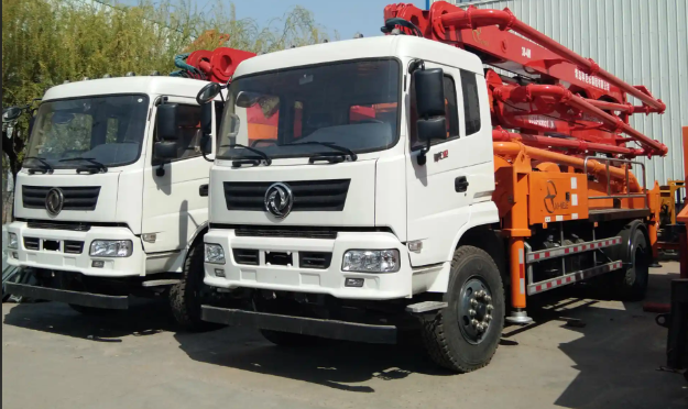 狭窄场地施工解决方案：小型混凝土泵车的灵活应用