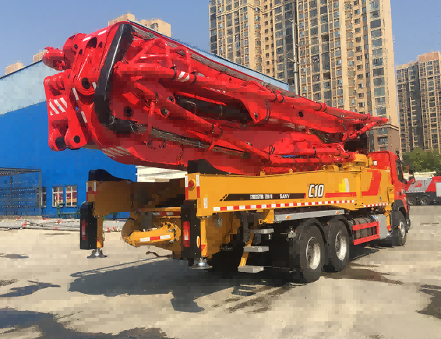 珠三角最长臂架泵车在高层建筑中的实际应用案例